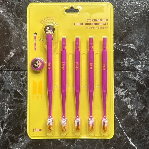 BTS CHARACTER FIGURE TOOTHBRUSH J-HOPE - Picture 2 of 3